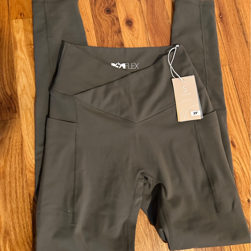 Pop flex crossover leggings NWT